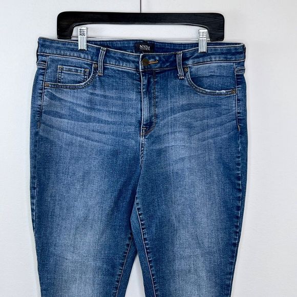 NYDJ Womens AMI Skinny Jeans Lift Tuck Size 14 Medium Wash Stretch Denim Jegging - Picture 4 of 7